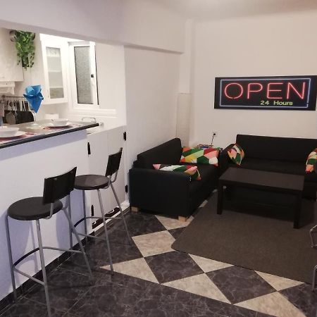 Ellanikou Apartment In Pankrati Vipgreece 아테네 외부 사진